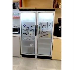 מדבקה חלבית בחיתוך לוגו